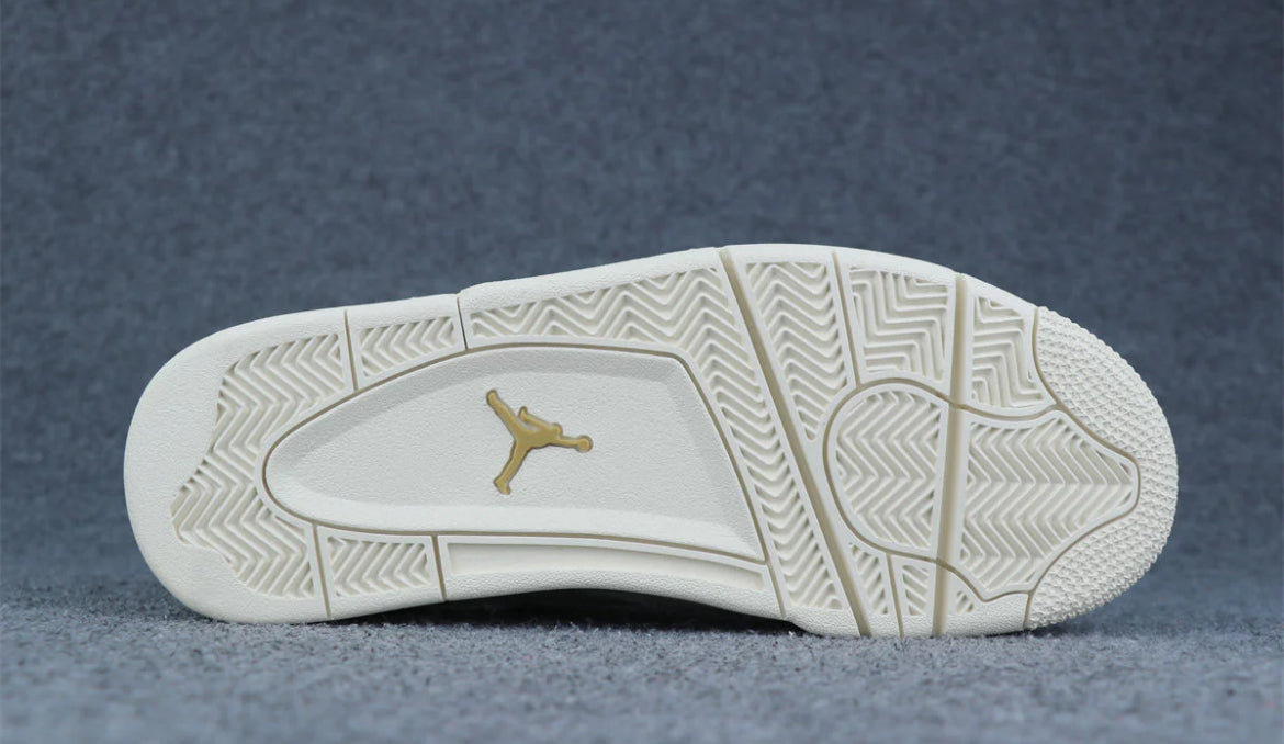 Wmns Air Jordan 4 Retro
'Metallic Gold'